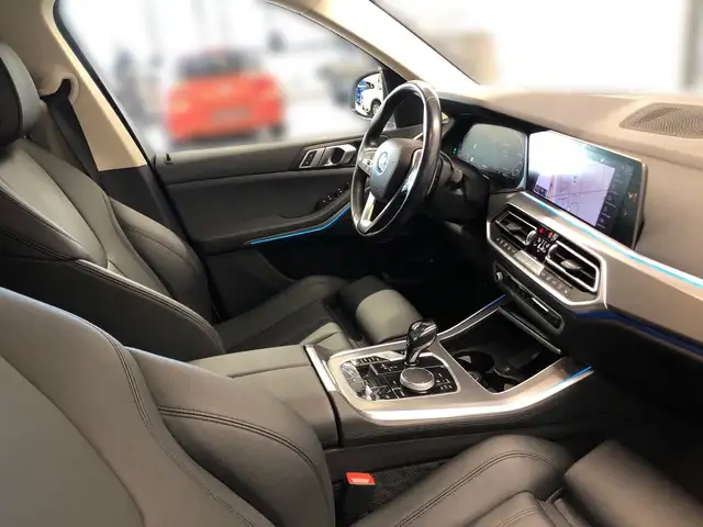 BMW X5 view 12