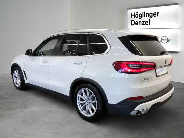 BMW X5 view 10