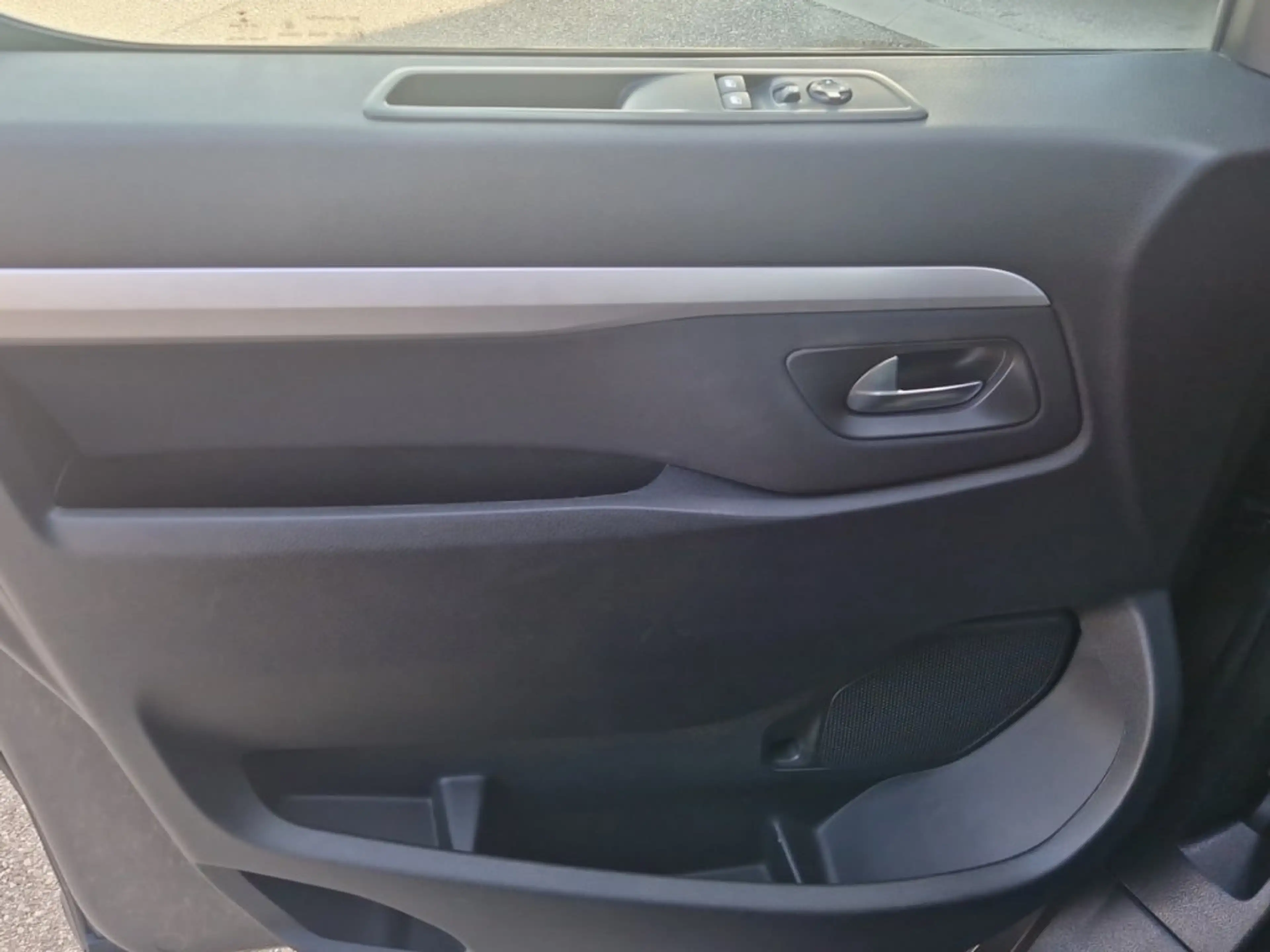 Opel Zafira Life 1.5 CDTI S&S Edit. M — photo 15
