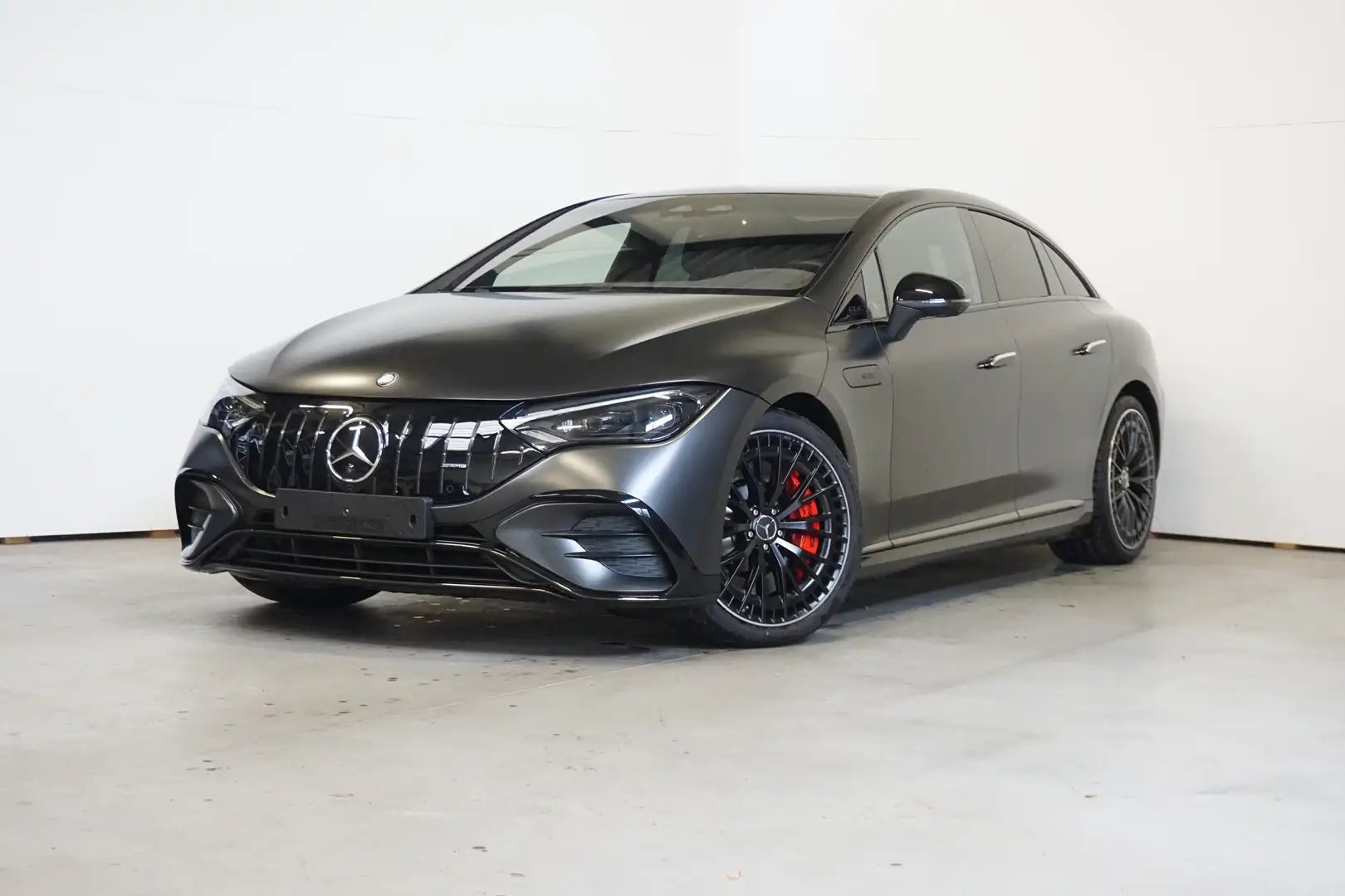 Mercedes-Benz EQE 53 AMG 4Matic+ Zwart - 1