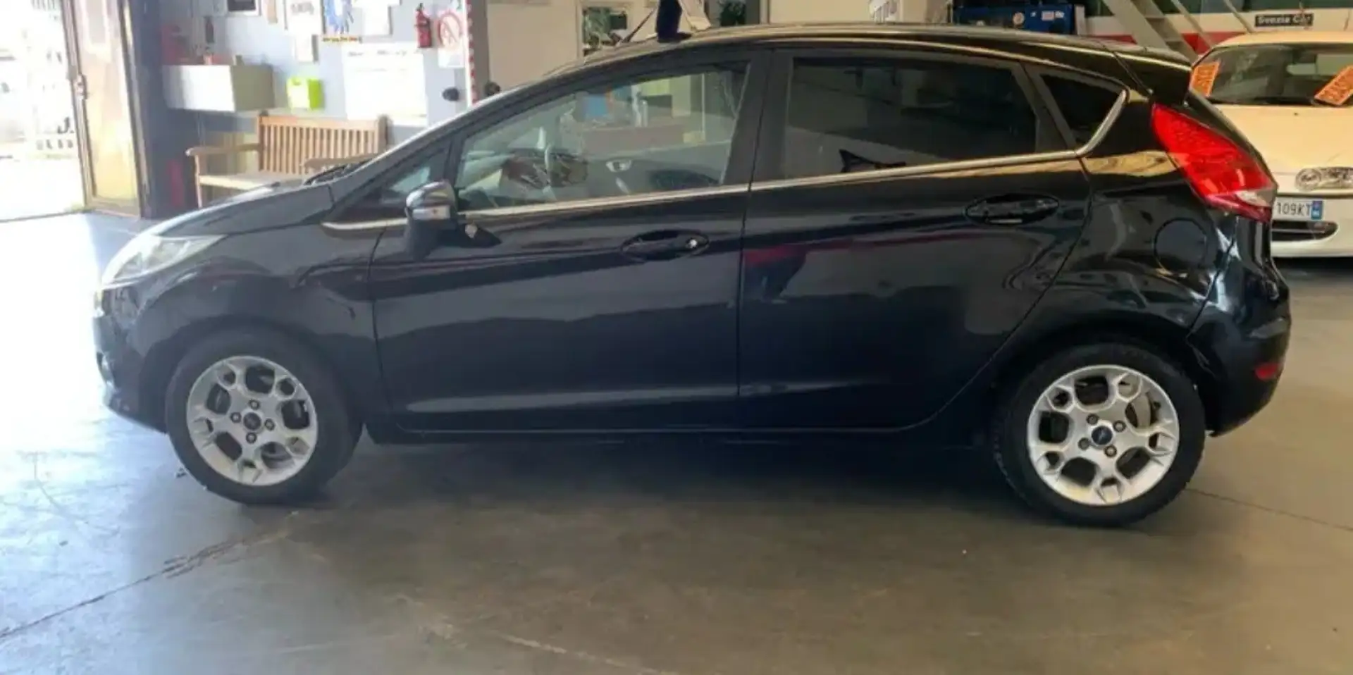 Ford Fiesta 5p 1.4 16v + Gpl - 1