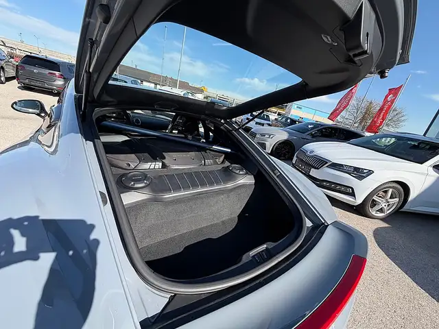 Porsche Cayman 718 Cayman GT4 RS PDK Ansicht 33