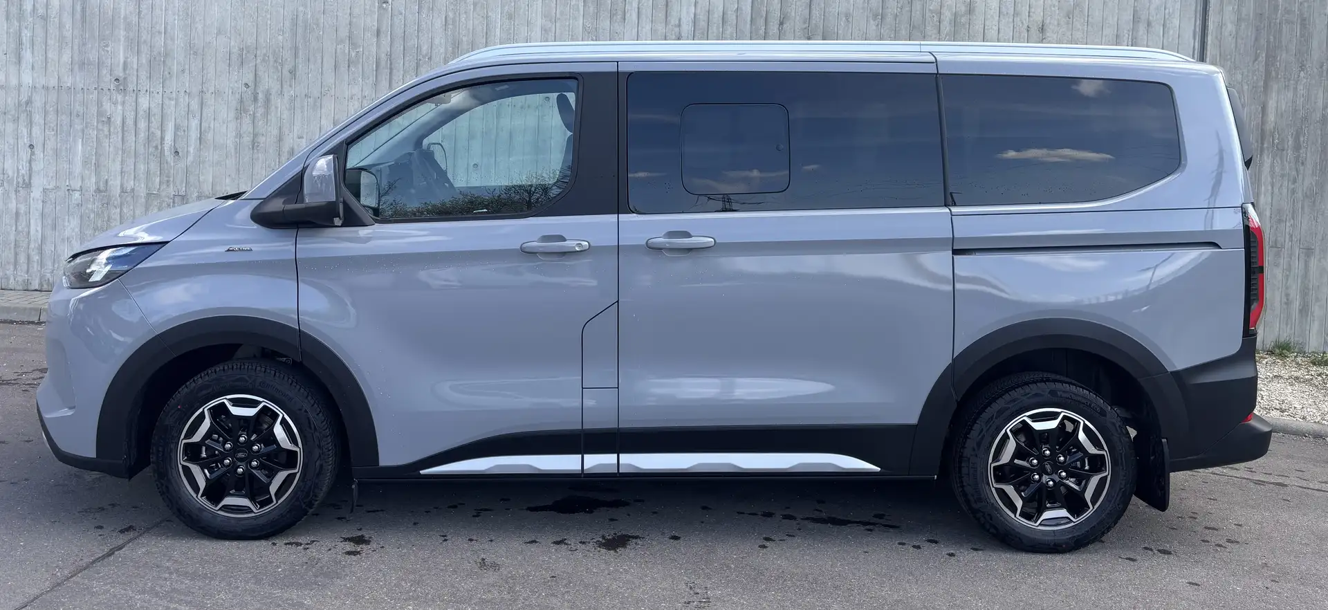 Ford Tourneo Custom 340 PHEV L1H1 VA Active Grau - 2