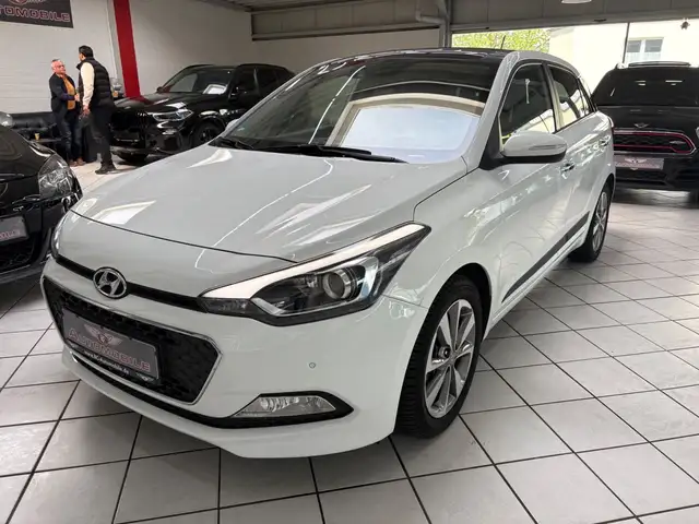 Hyundai i20 Style 1.4 CRDI PANORAMA AHK