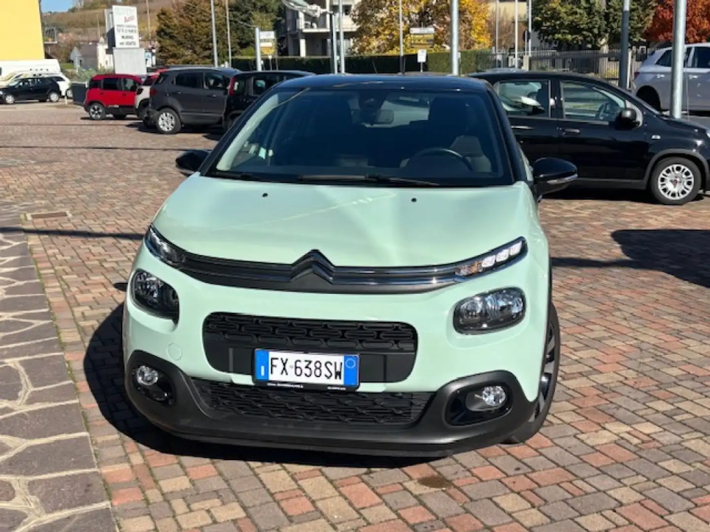 Citroen C3 PureTech 82 S&S Shine Verde - 2