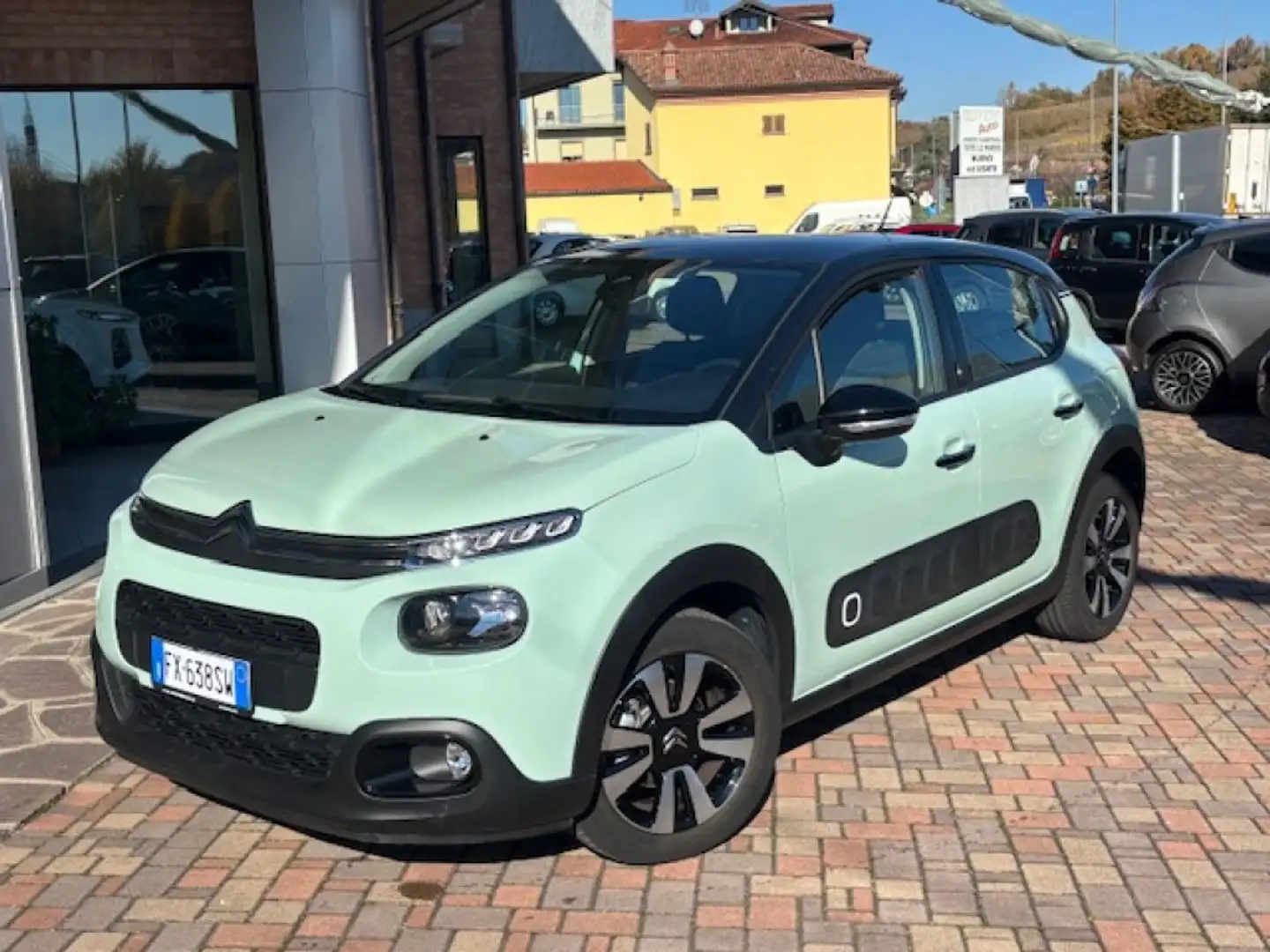 Citroen C3 PureTech 82 S&S Shine Verde - 1