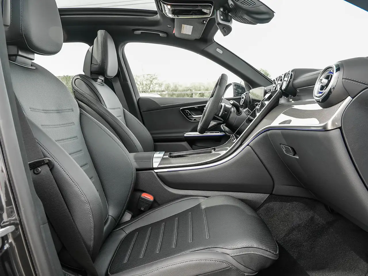 Mercedes-Benz GLC снимка Mercedes-Benz GLC