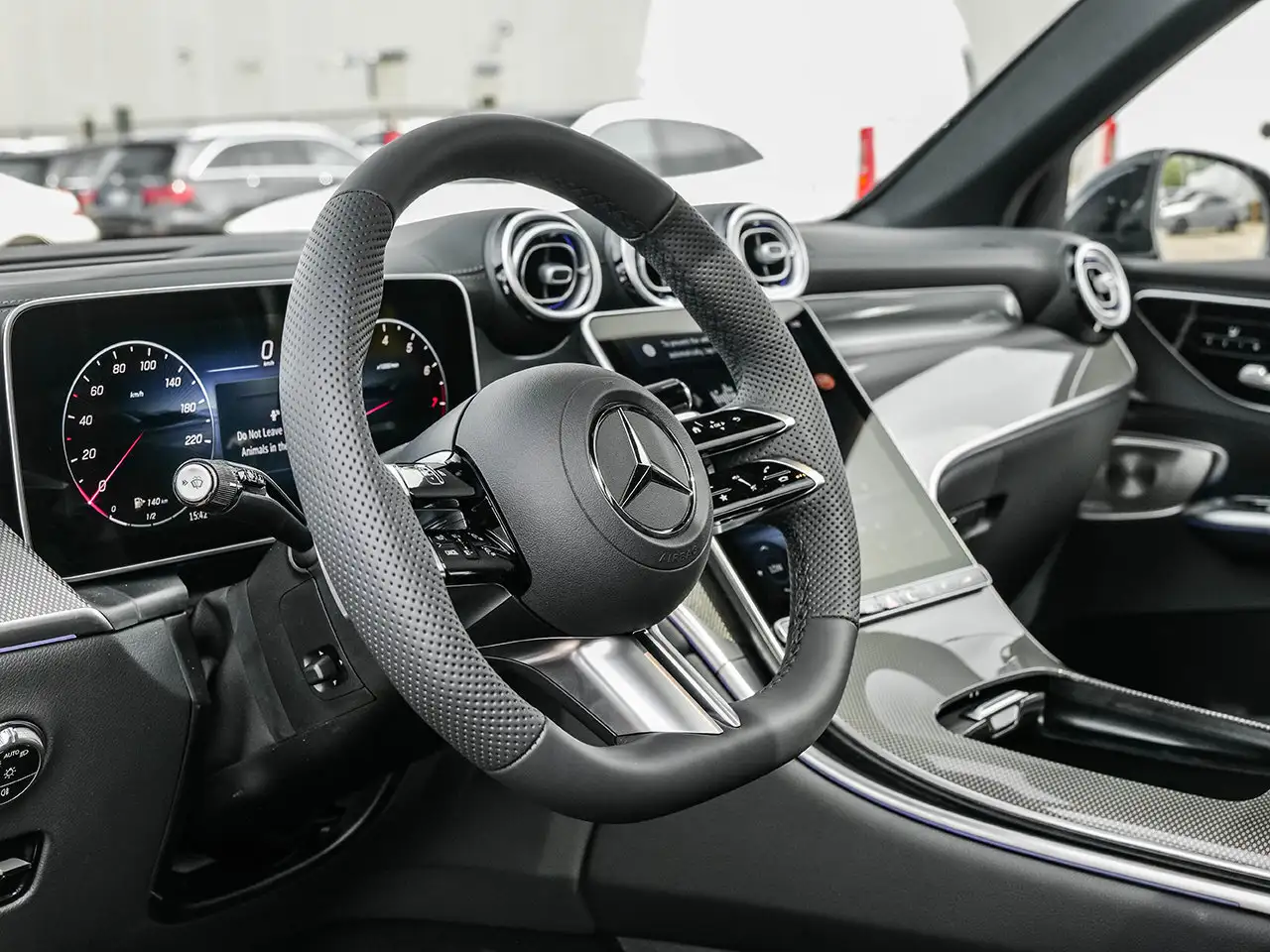 Mercedes-Benz GLC снимка Mercedes-Benz GLC