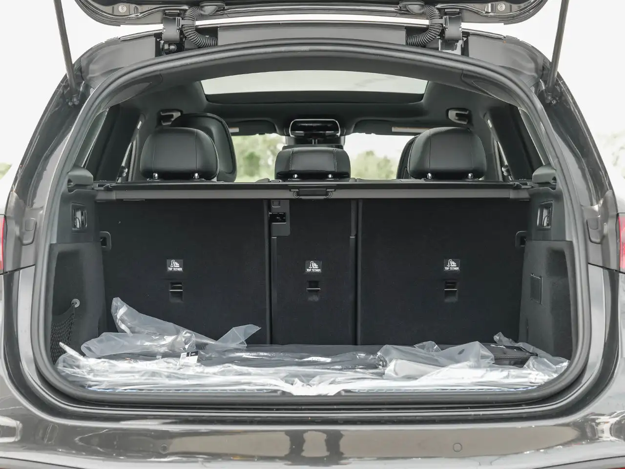 Mercedes-Benz GLC снимка Mercedes-Benz GLC