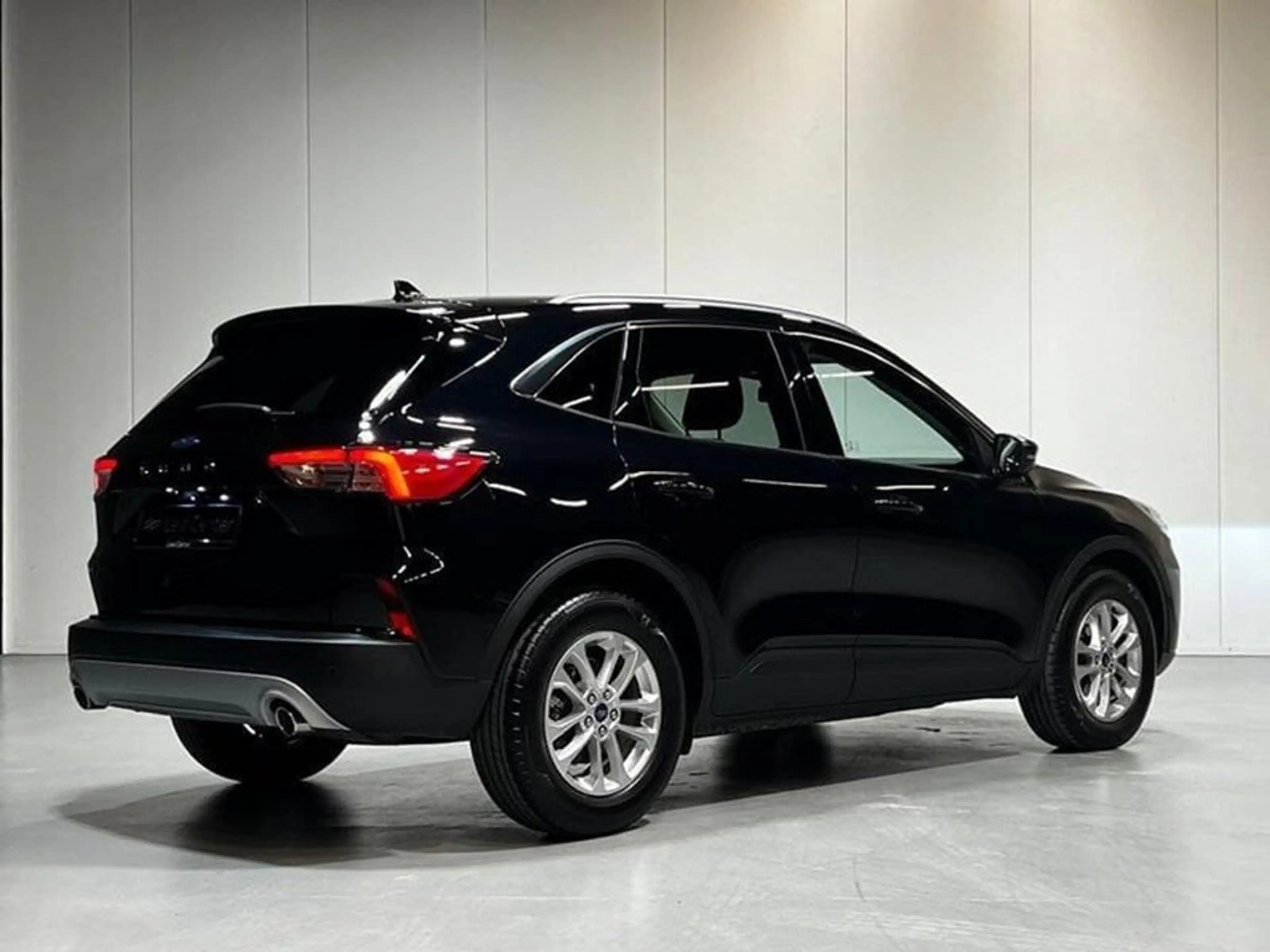 Ford Kuga Ford Kuga / automaat / NAVI / CAM — photo 5