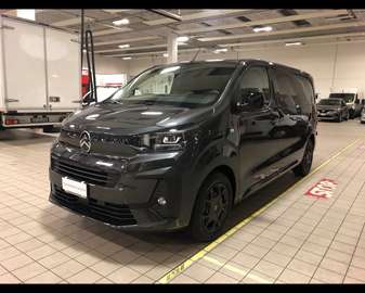 - Van M 2.2 Diesel 180cv Automatico