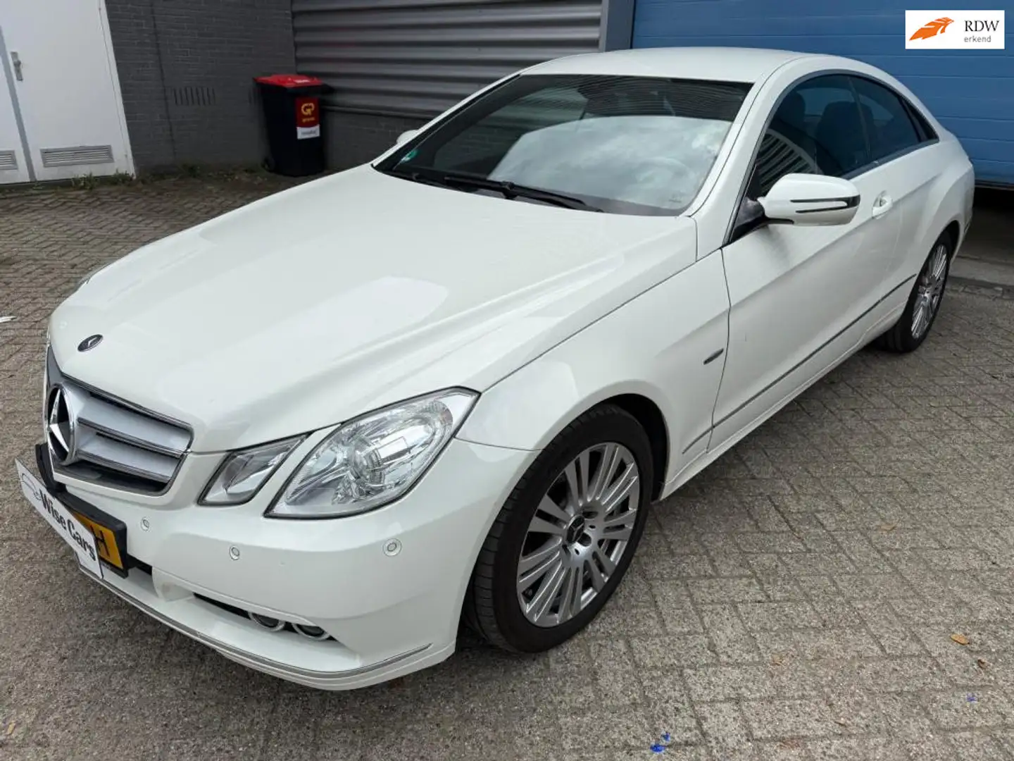 Mercedes-Benz E 350 Coupé CGI Elegance Wit - 1