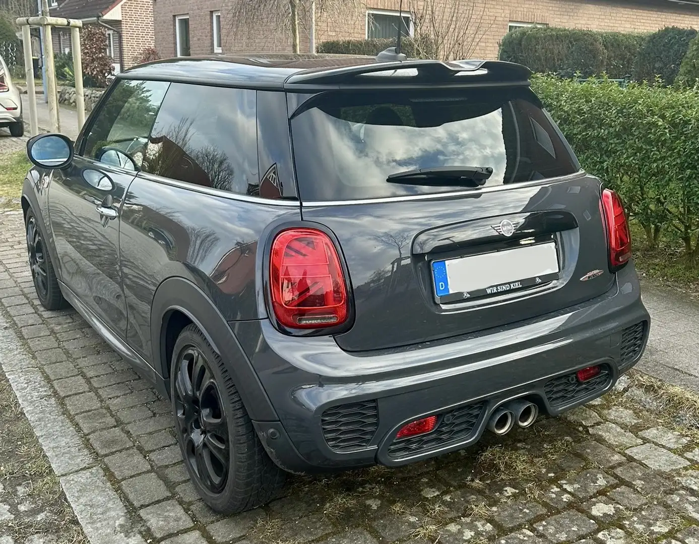 MINI John Cooper Works John Cooper Works 2.0 Ausstattungspaket Chili Šedá - 2