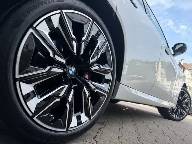 BMW X3 M view 4
