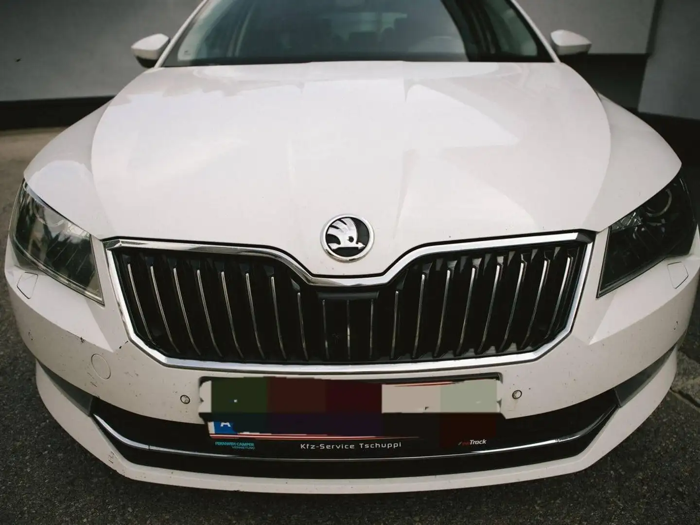 Skoda Superb Superb Kombi 2,0 TDI Style DSG Style Weiß - 1