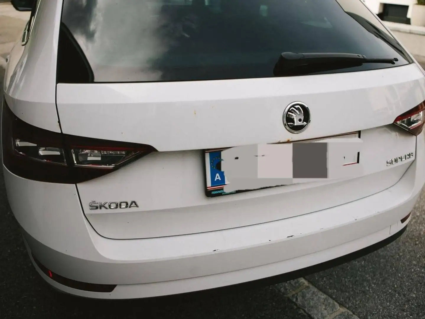 Skoda Superb Superb Kombi 2,0 TDI Style DSG Style Weiß - 2