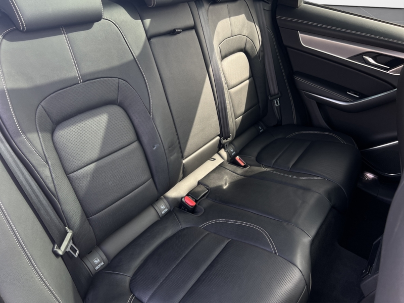 Jaguar F-Pace D300 R-DYNAMIC SE AWD ACC Head-Up — photo 12
