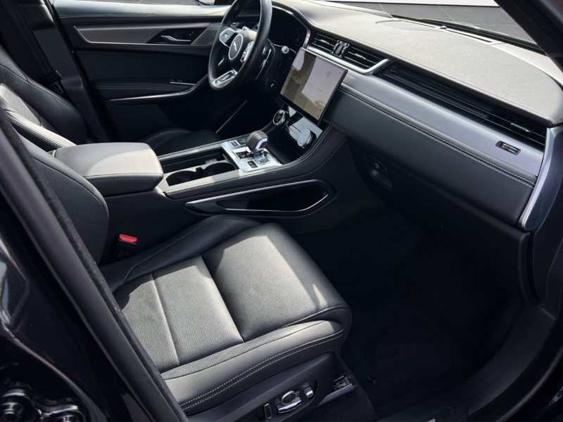 Jaguar F-Pace D300 R-DYNAMIC SE AWD ACC Head-Up — photo 11