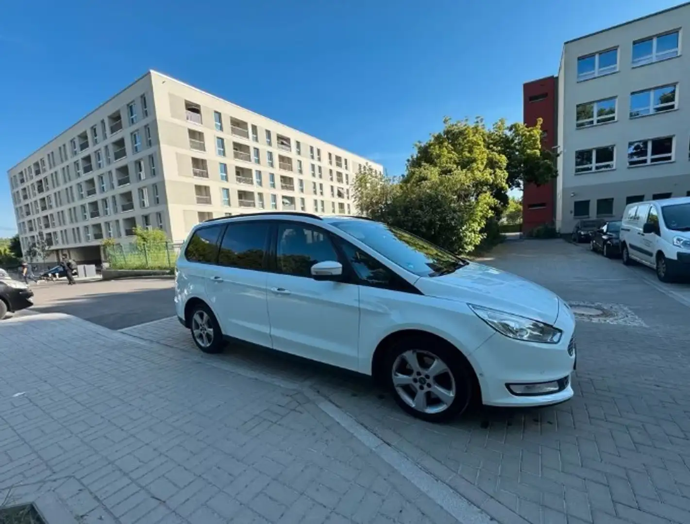 Ford Galaxy 2.0 tdci 7 posti - 1