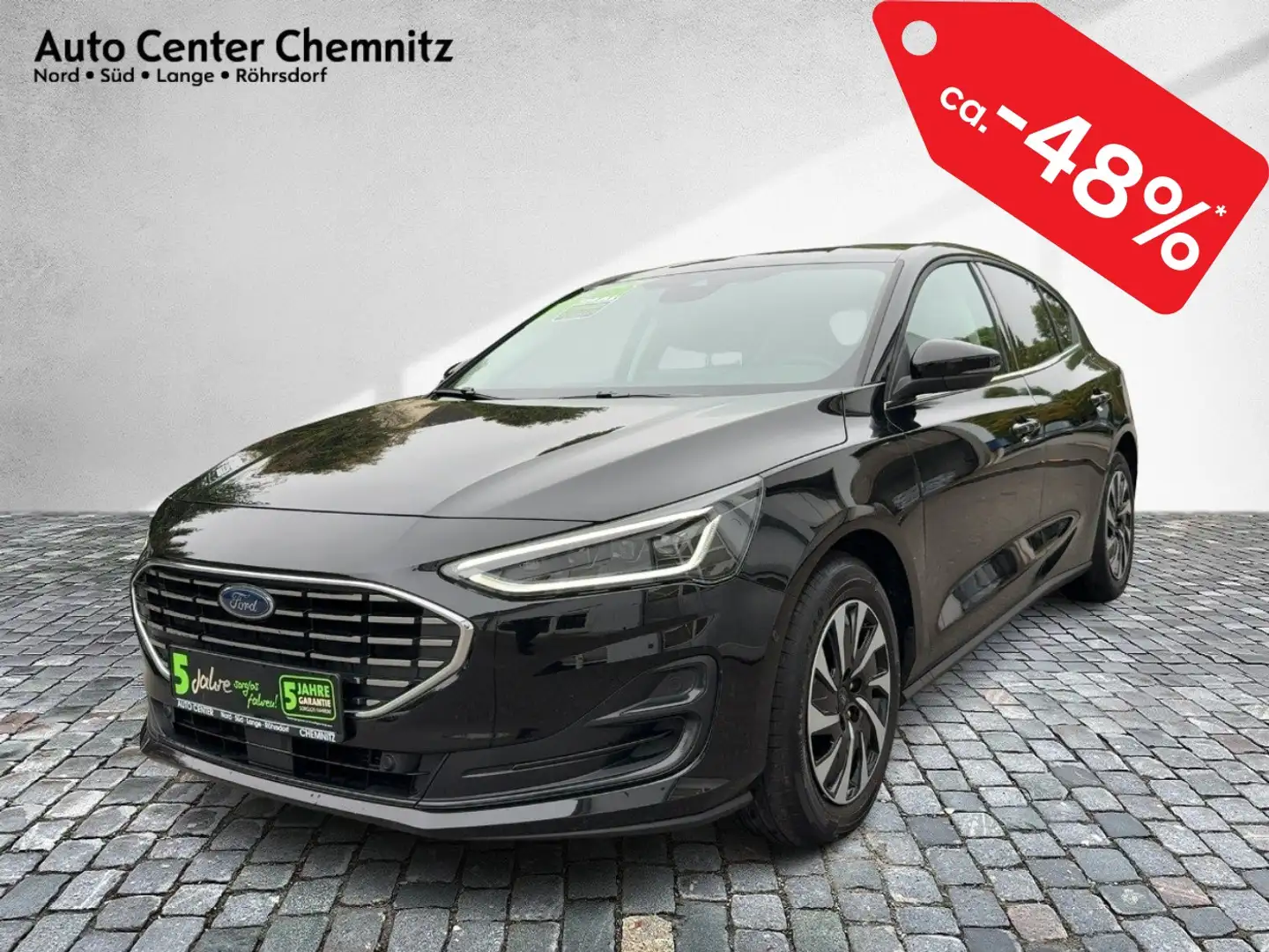 Ford Focus 1.5 EcoBoost Titanium X LED/Navi/Kamera/SHZ Zwart - 2