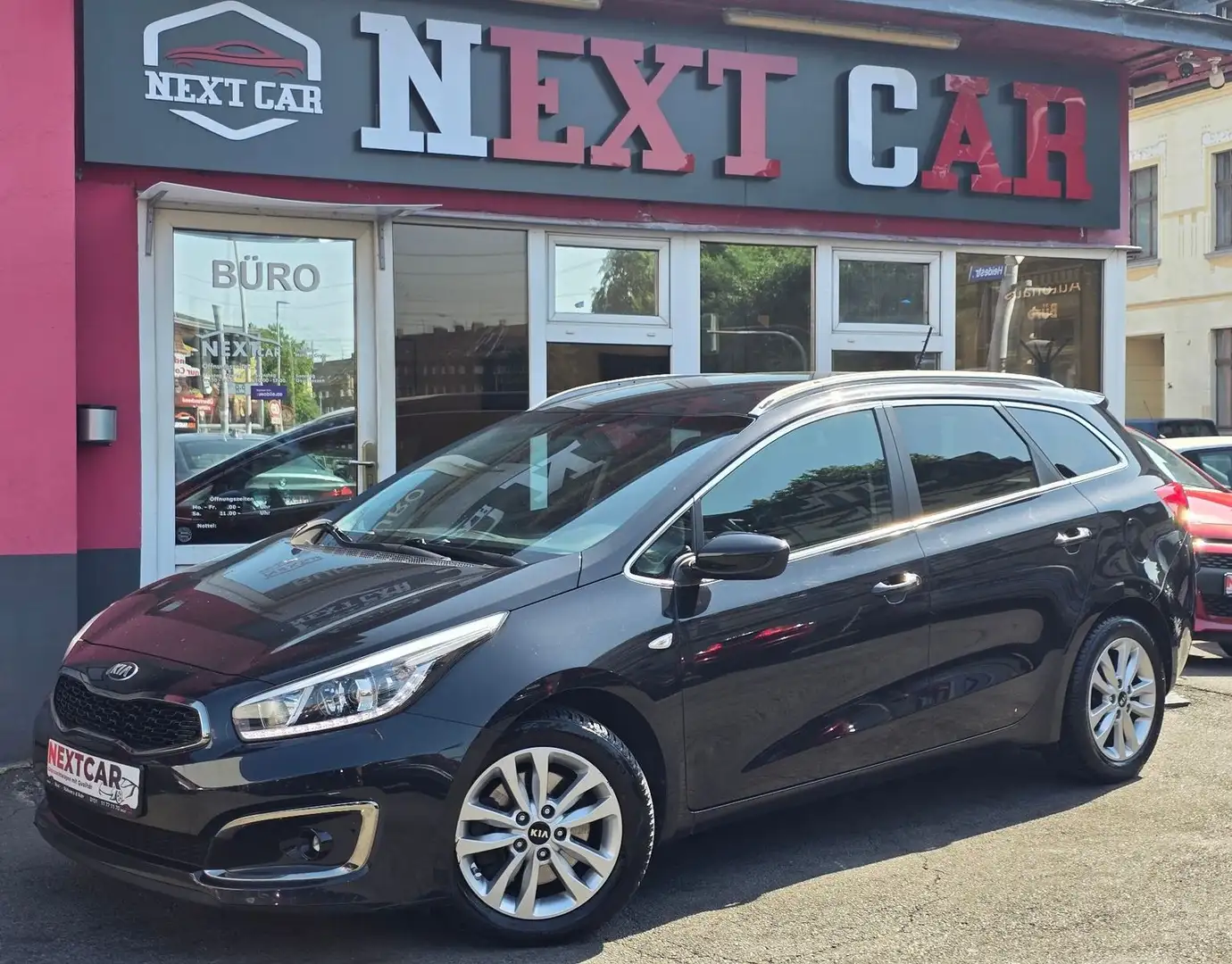 Kia cee'd 1.6 CRDi Dream Team Sportswagon Czarny - 1