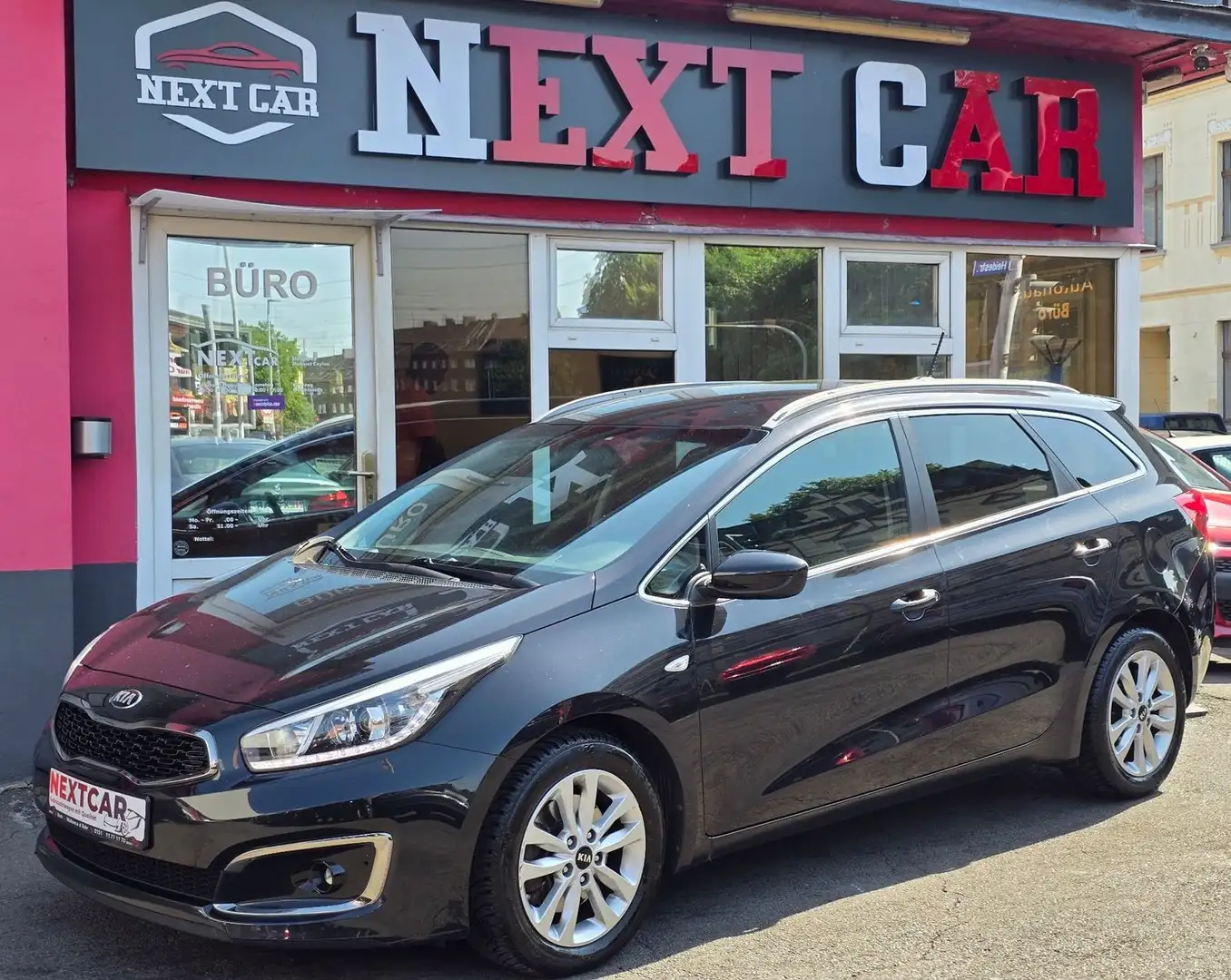 Kia cee'd 1.6 CRDi Dream Team Sportswagon Czarny - 2