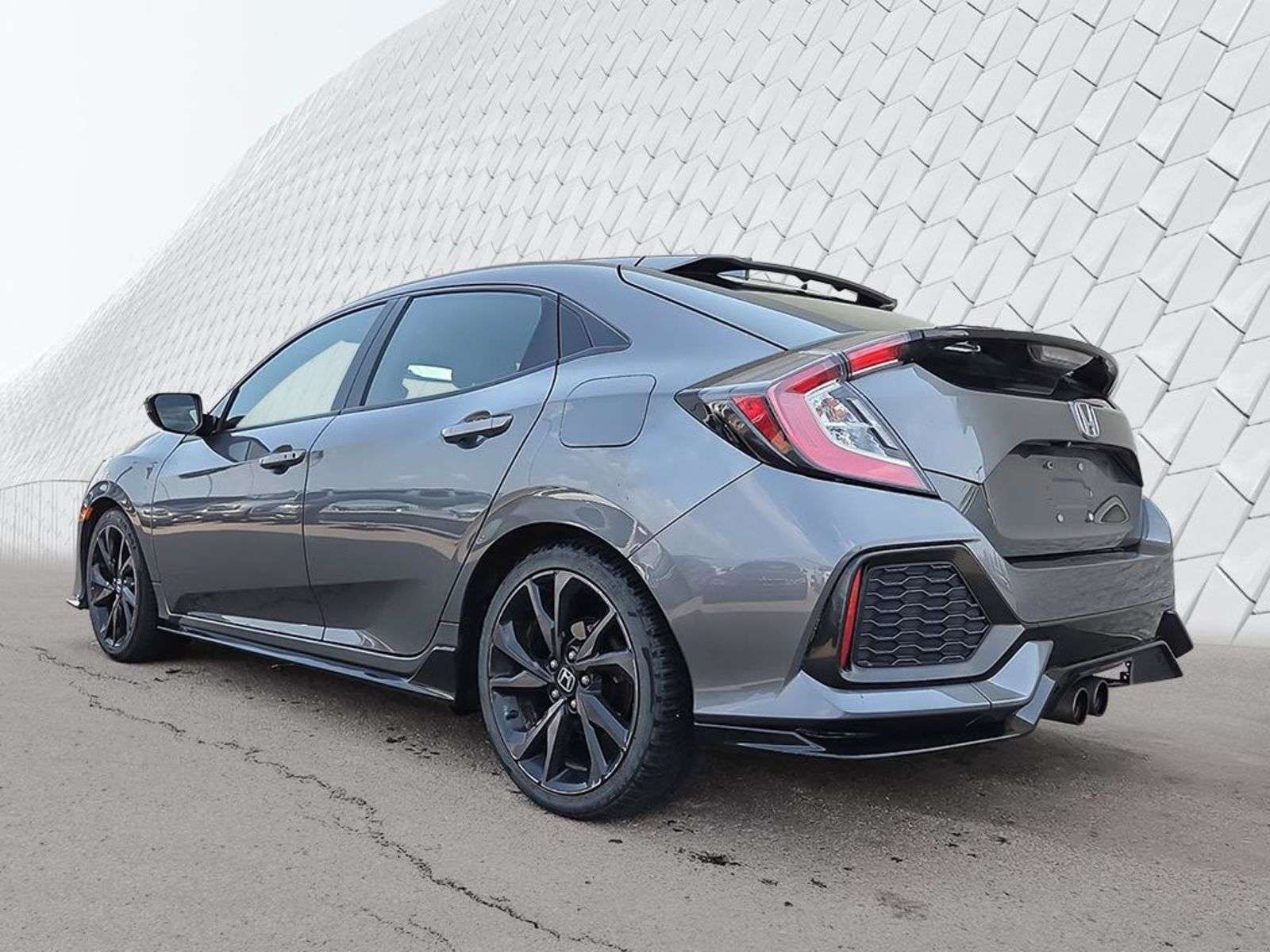 2017 Honda Civic SPORT, HATCHBACK, HONDA SENSE, LOW KM — снимка 1