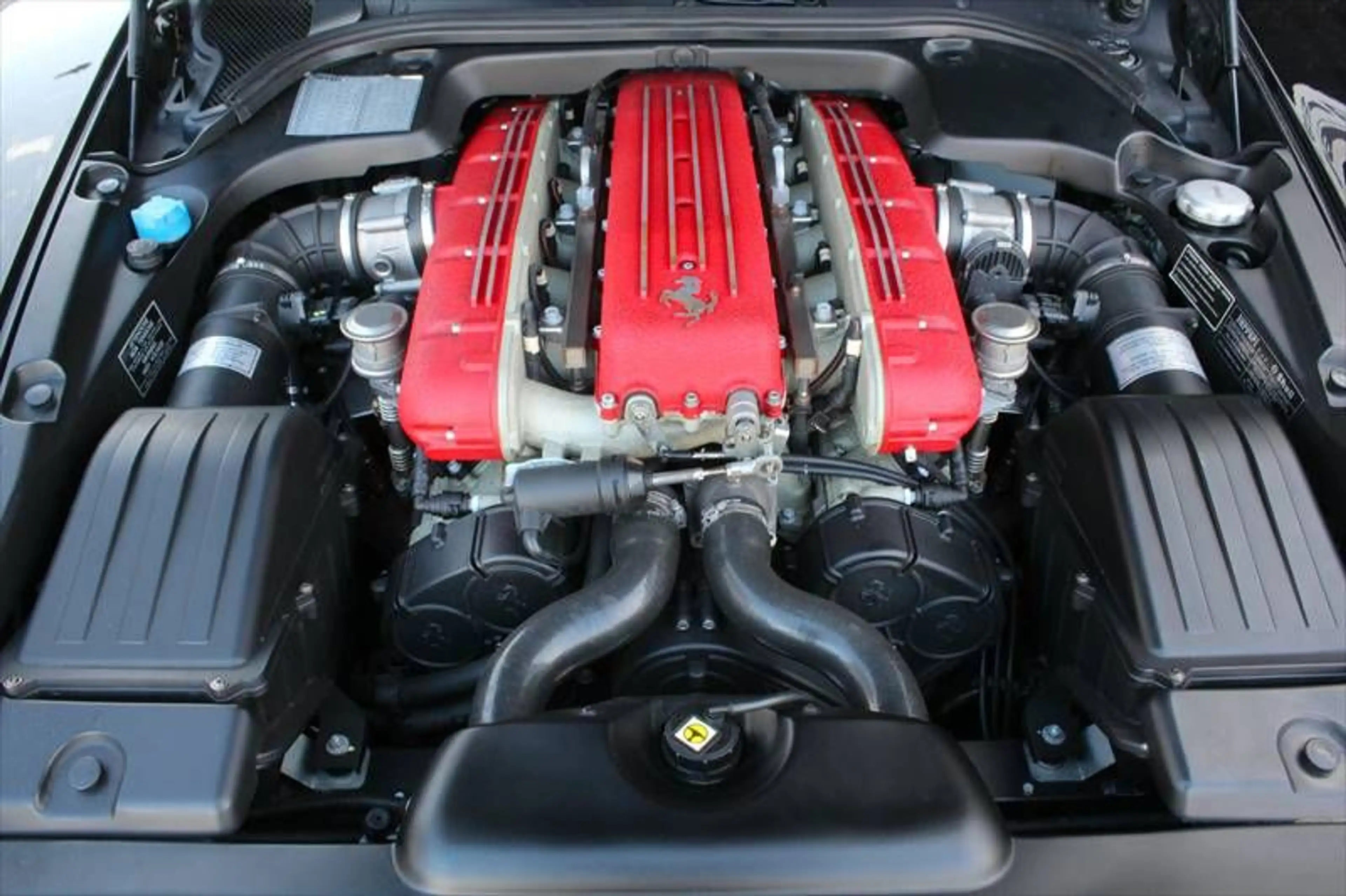 Ferrari 612 Scaglietti Carbon-Keramik-Bremsanlage Alu 19 — photo 10