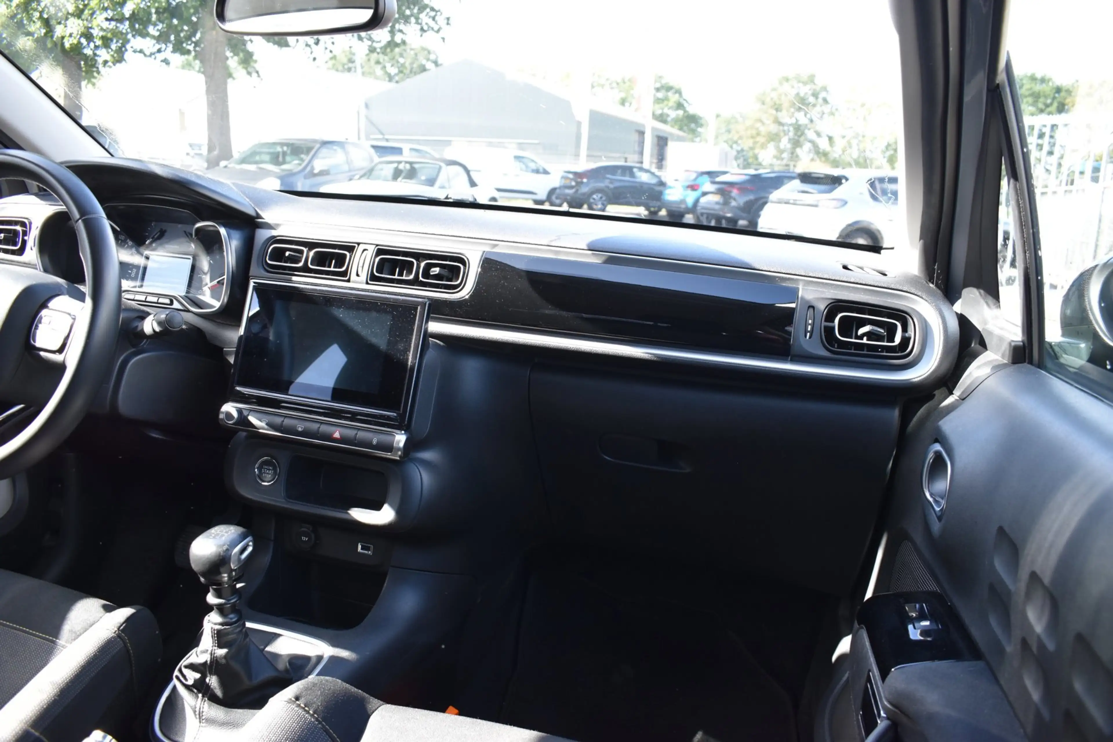 Citroen C3 1.5 BlueHDi Shine — photo 10