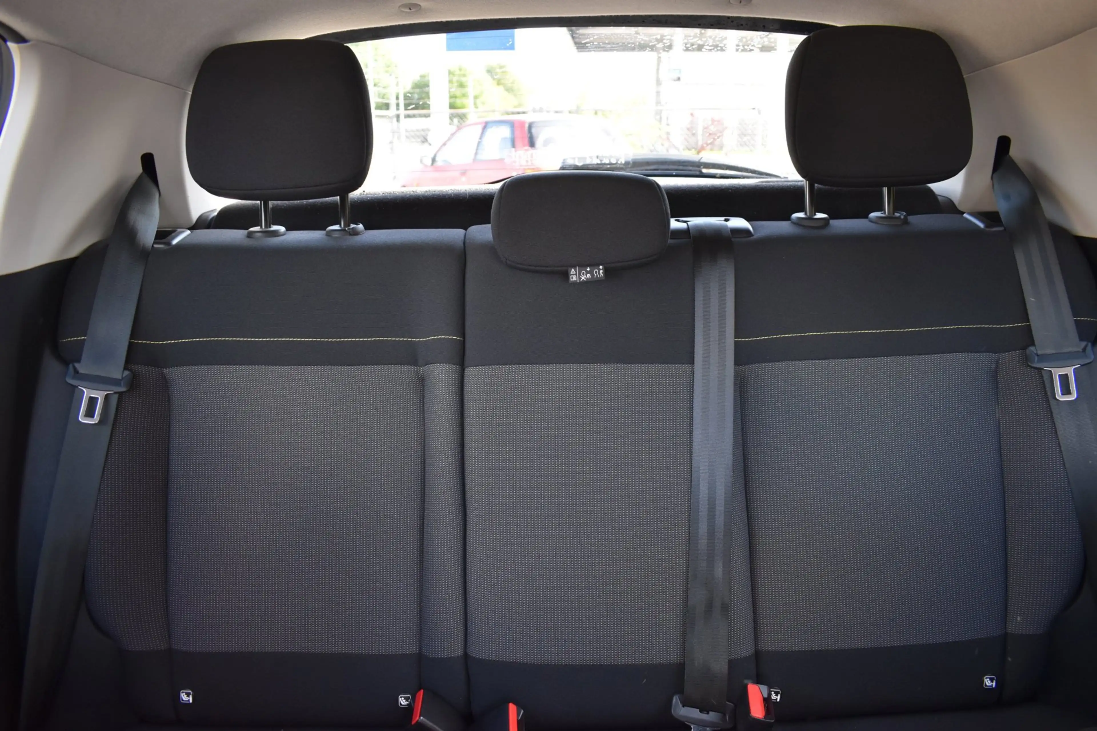 Citroen C3 1.5 BlueHDi Shine — photo 13