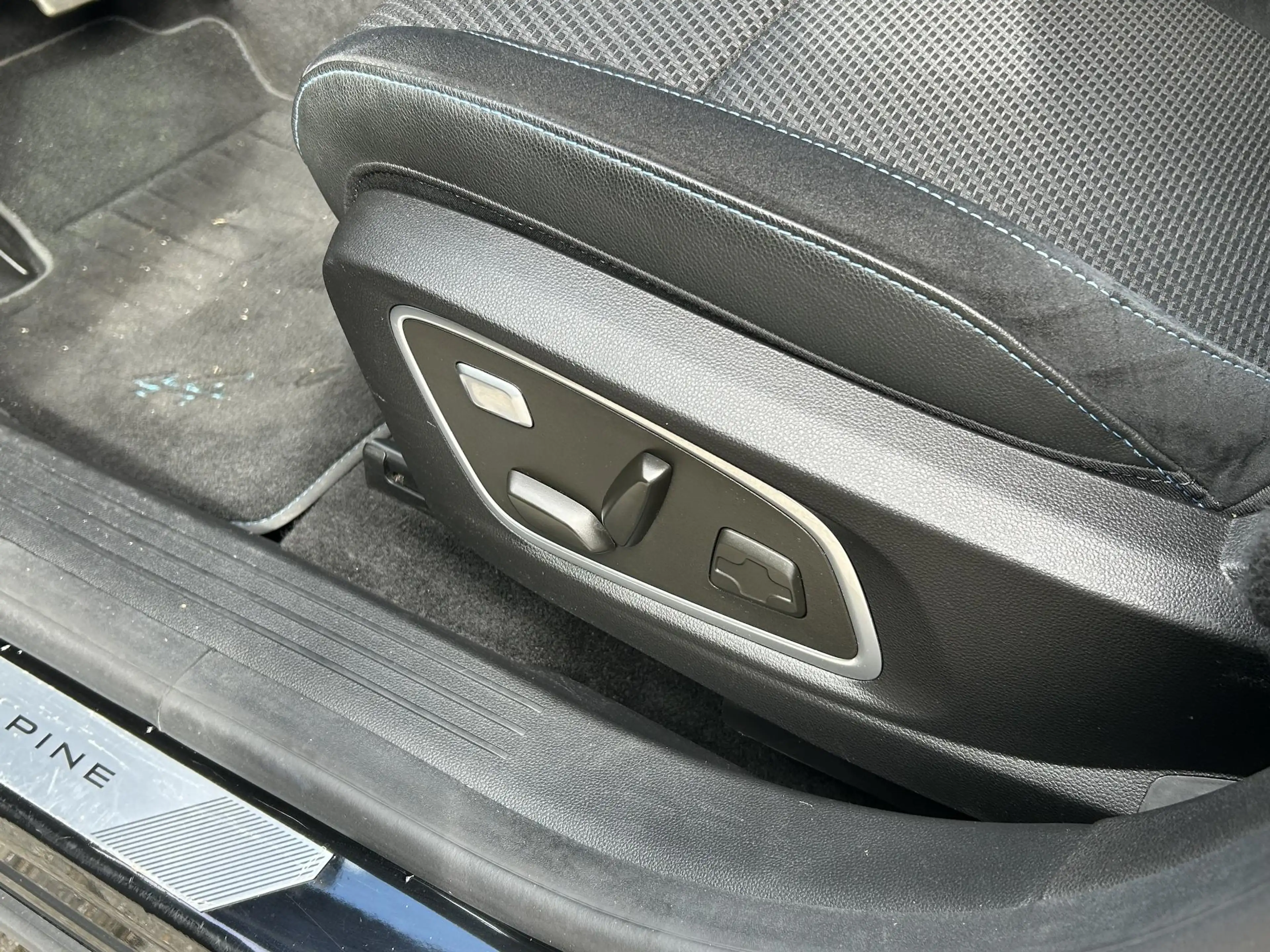 Renault Espace E-Tech full hybrid 200 esprit Alpine 7p. | — photo 31