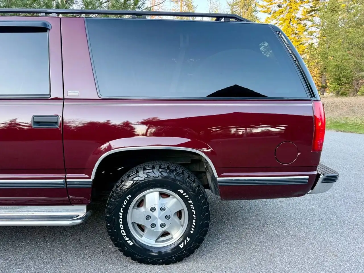 Chevrolet Suburban fotografie Chevrolet Suburban