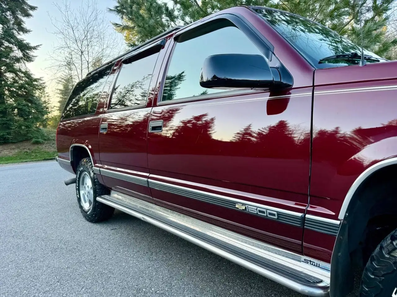 Chevrolet Suburban fotografie Chevrolet Suburban