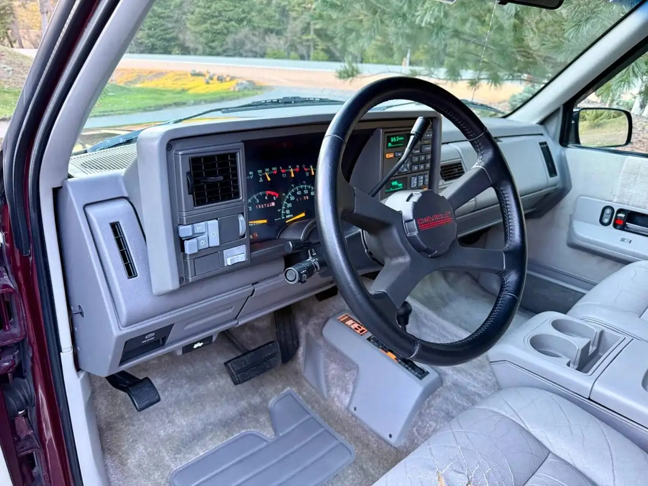Chevrolet Suburban fotografie Chevrolet Suburban
