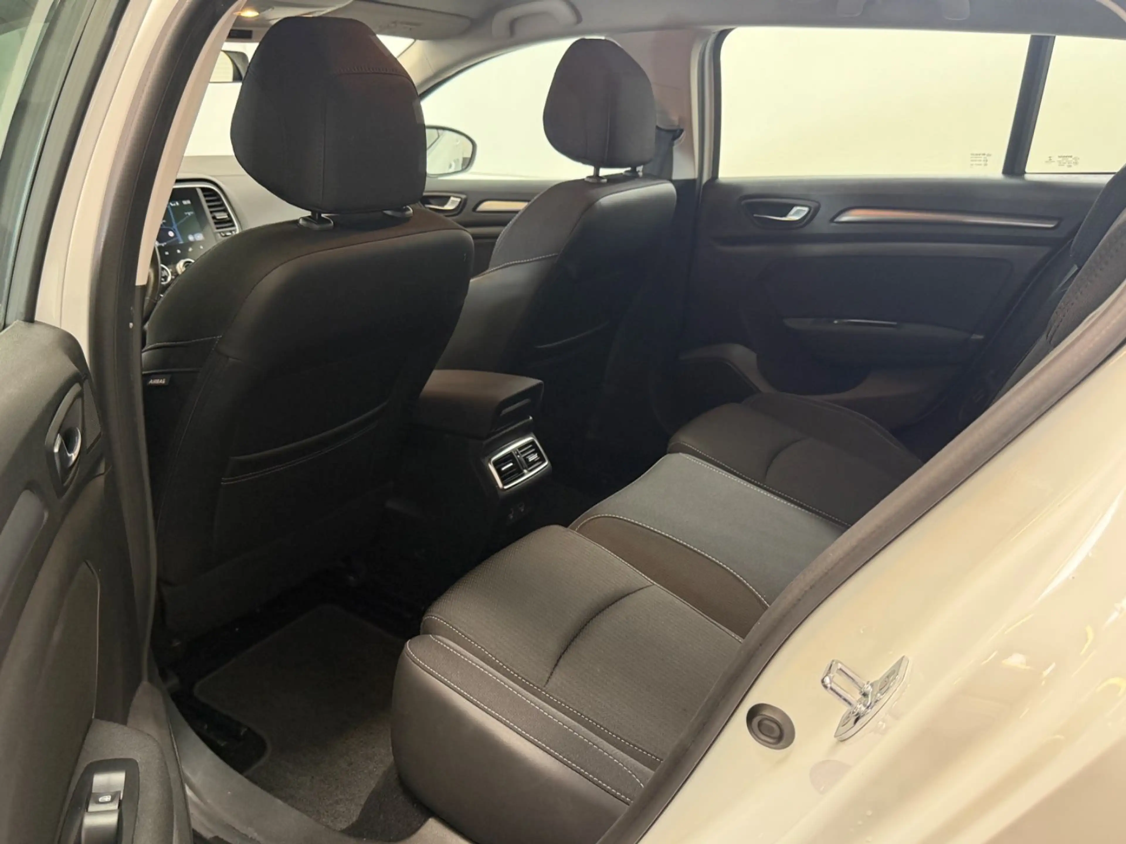 Renault Megane IV Grandtour Business Edition — photo 10