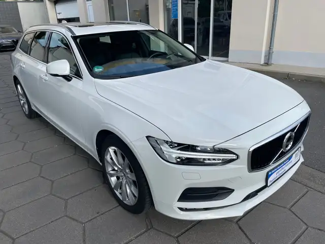 Volvo V90 Kombi  HUD  CAM 1.Hand  Panorama  Alu