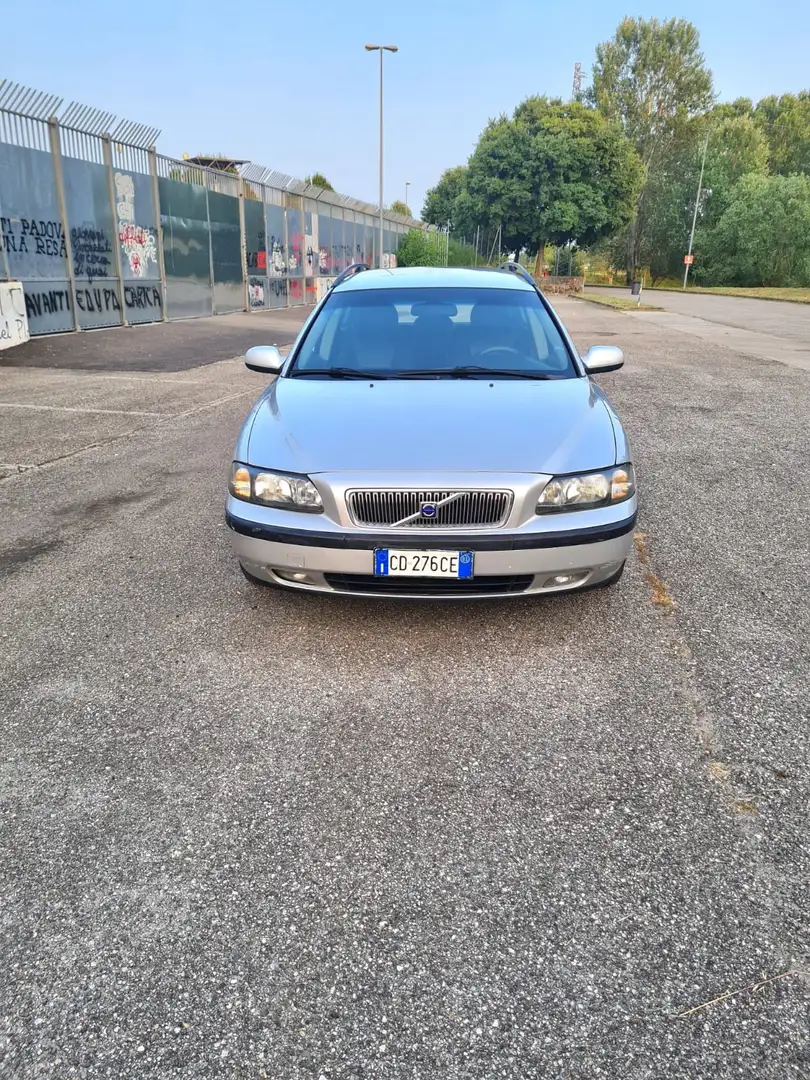 Volvo V70 D5 Comfort - 2