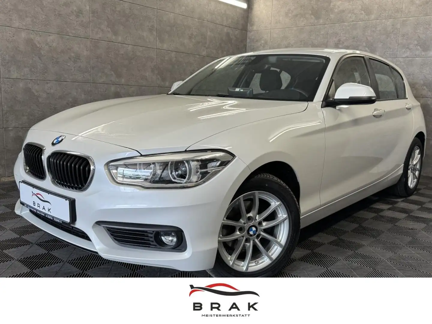 BMW 118 d Advantage LED*NAVI*Apple Carplay*PDC*SHZ Blanco - 1