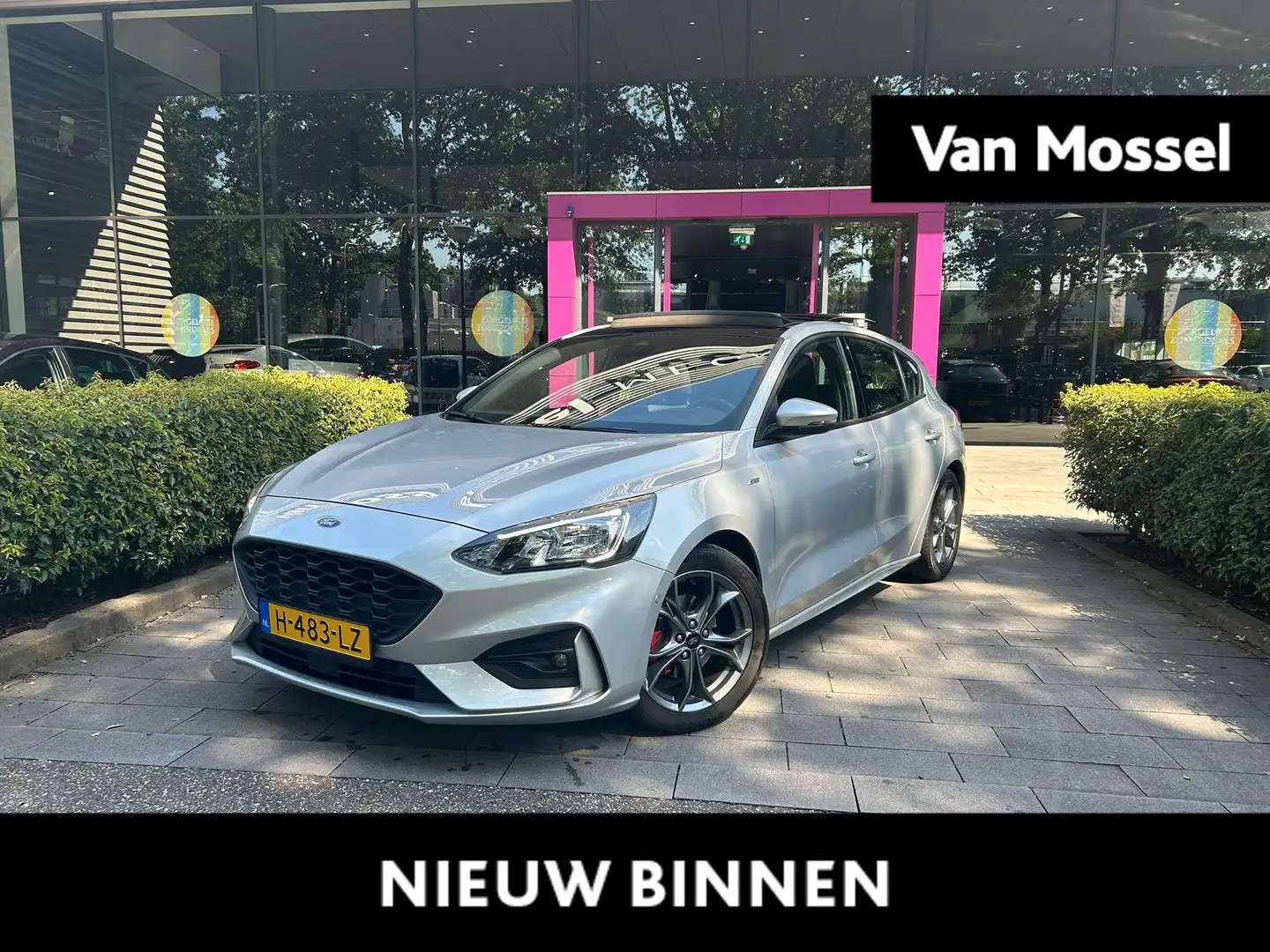 Ford Focus 1.5 EcoBoost ST Line Business | WORDT VERWACHT | P Grijs - 1