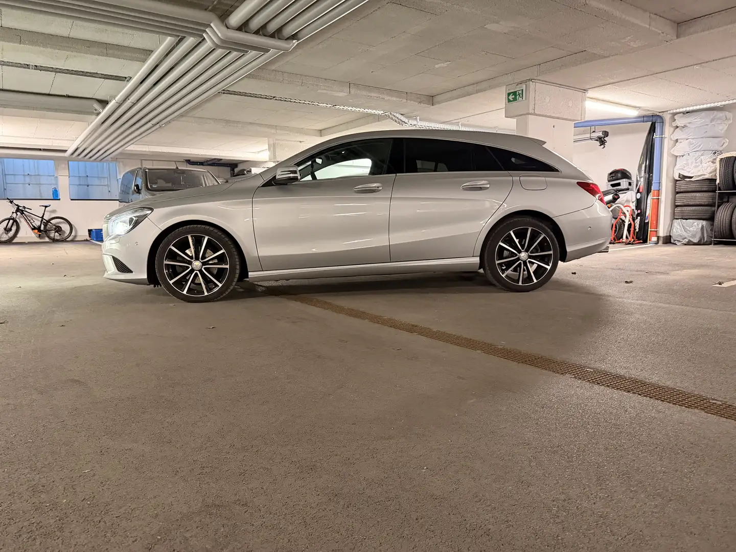 Mercedes-Benz CLA 180 Shooting Brake Aut. - 1