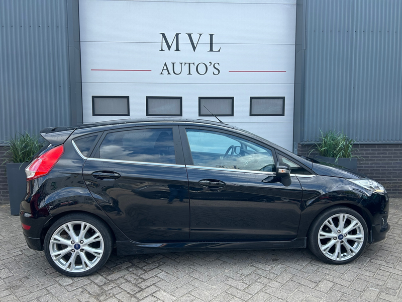 Ford Fiesta 1.0 EcoBoost Titanium — photo 4