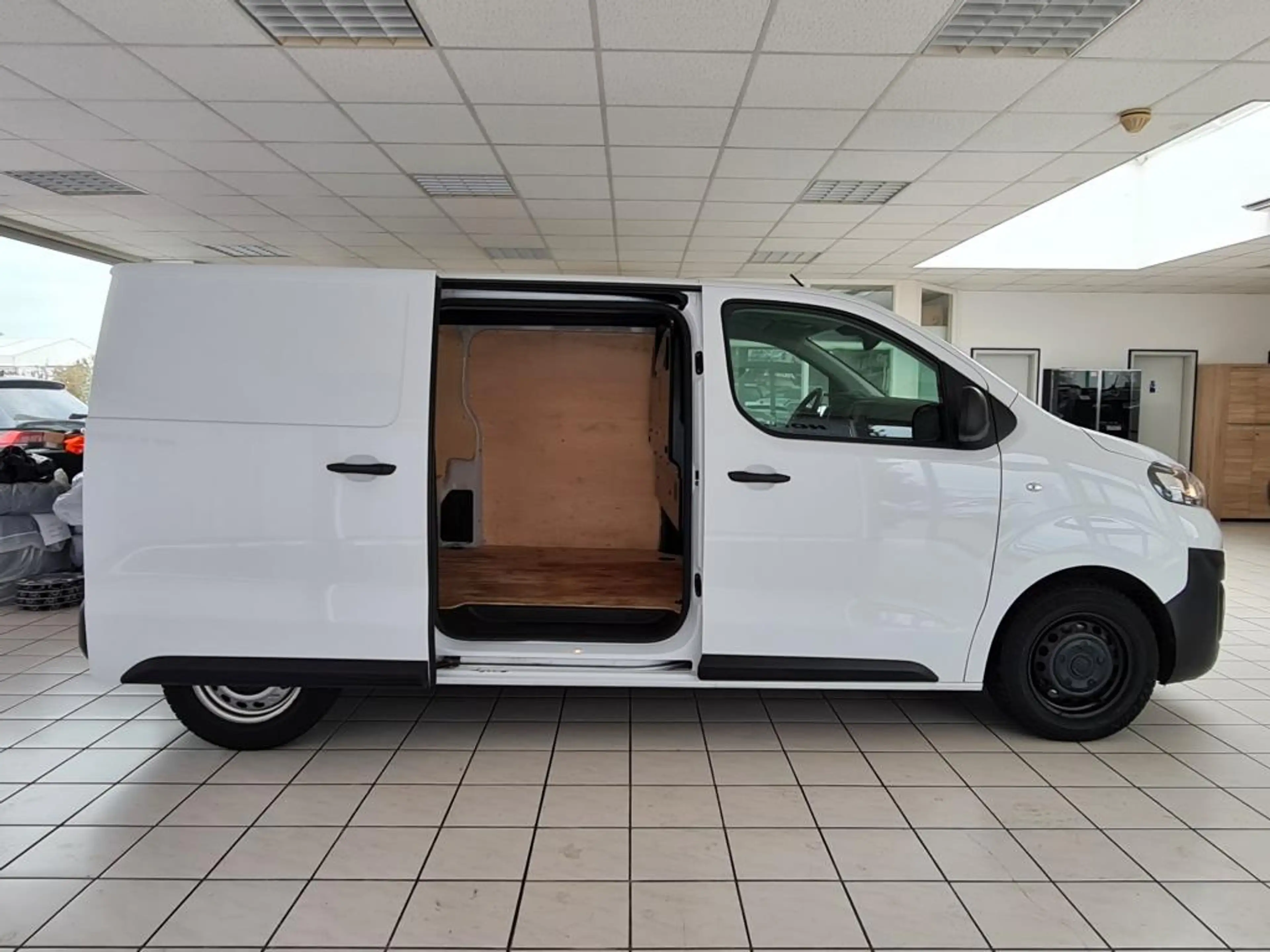 Fiat Scudo L2 SX, unfallfrei, 1.Hand, Navi, Kamera, Bluetooth — photo 6