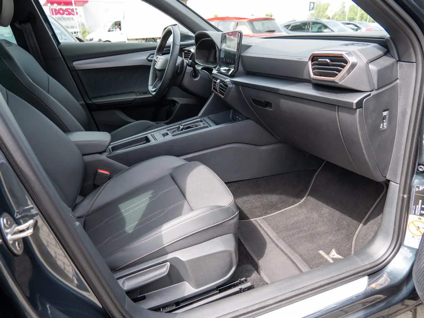 CUPRA Formentor 1.5 TSI SHZ KAMERA ACC MATRIX-LED Grau - 2