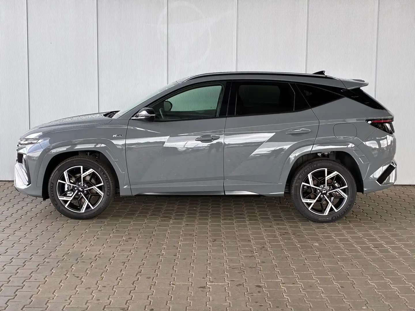 Hyundai TUCSON N Line 1.6 T-GDi 4WD HEV / Head-Up ACC 4x Shz K... Grau - 2