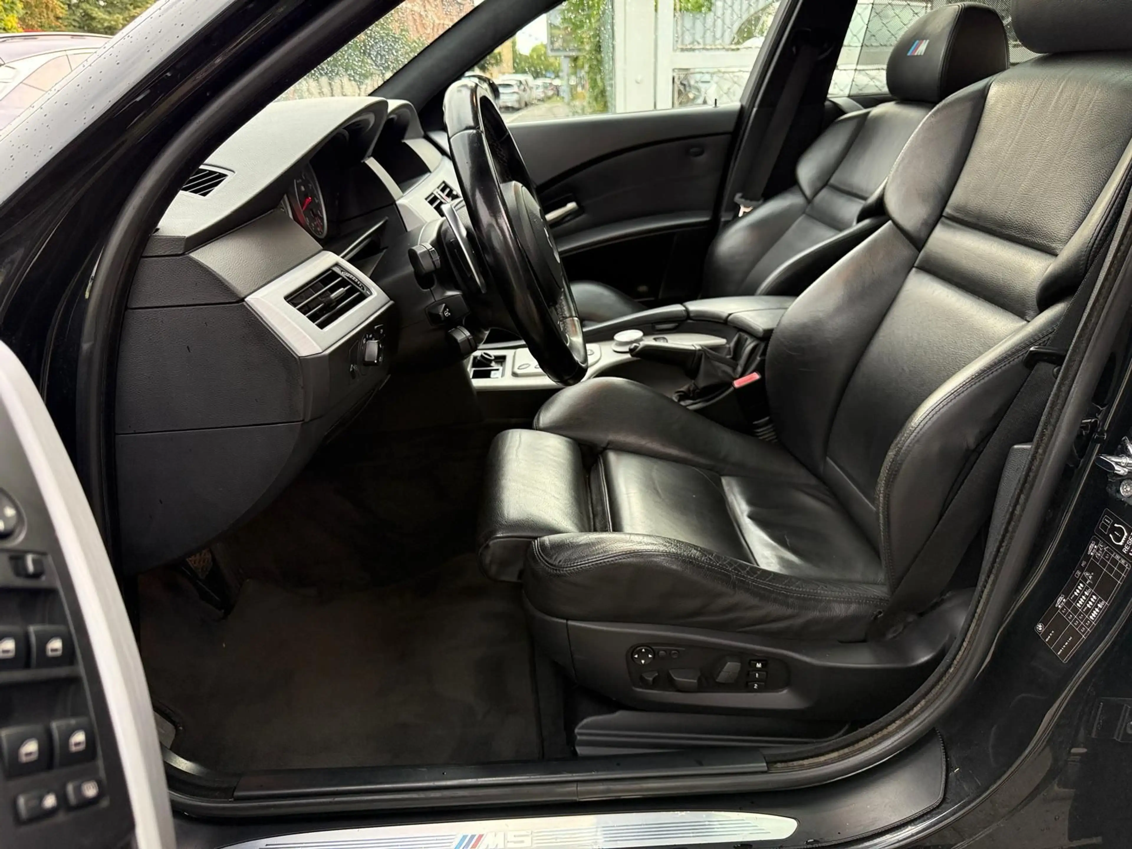 BMW M5 ShadowLine *Viele-Extras +Servicegepflegt — photo 7