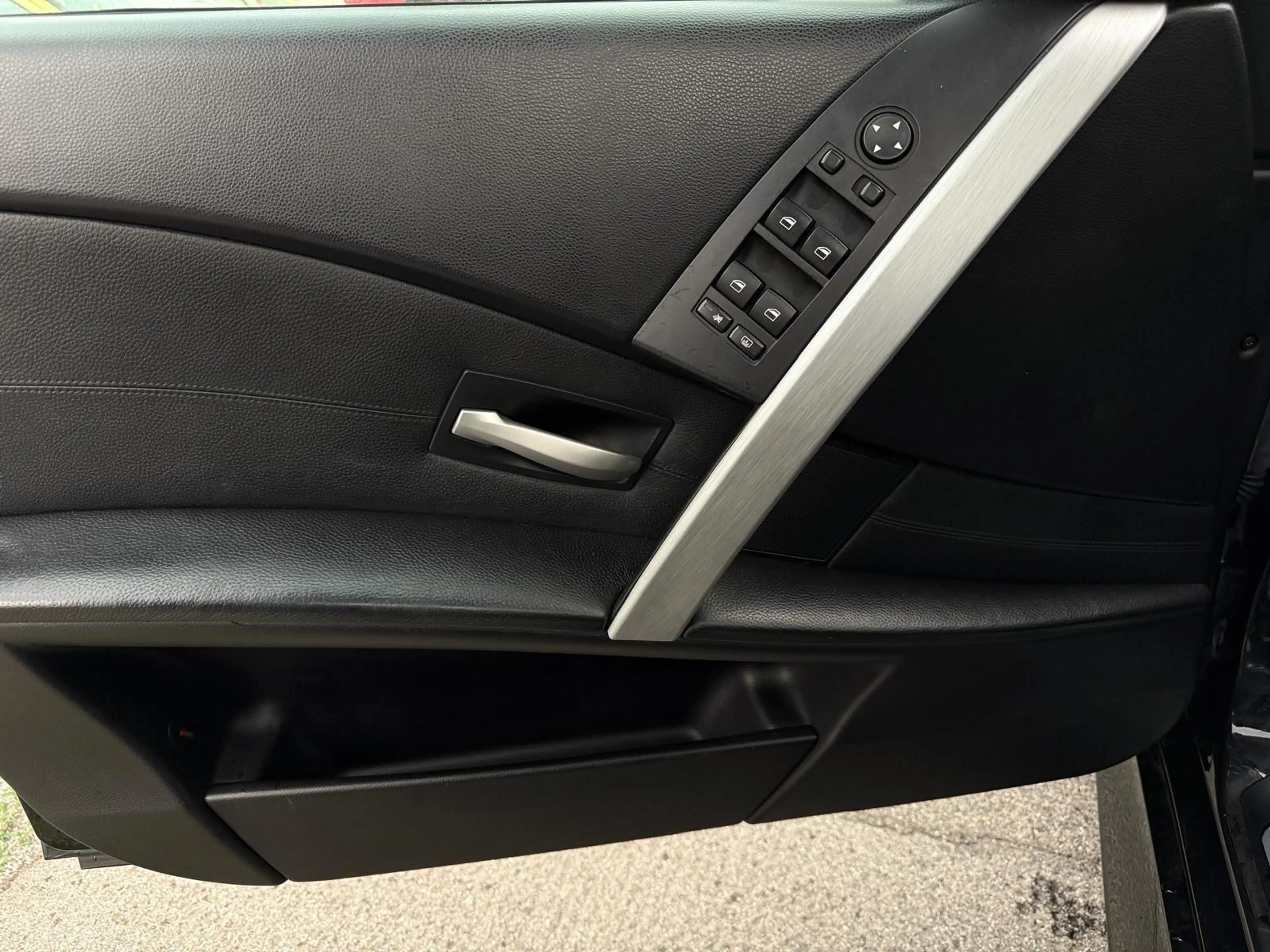 BMW M5 ShadowLine *Viele-Extras +Servicegepflegt — photo 8