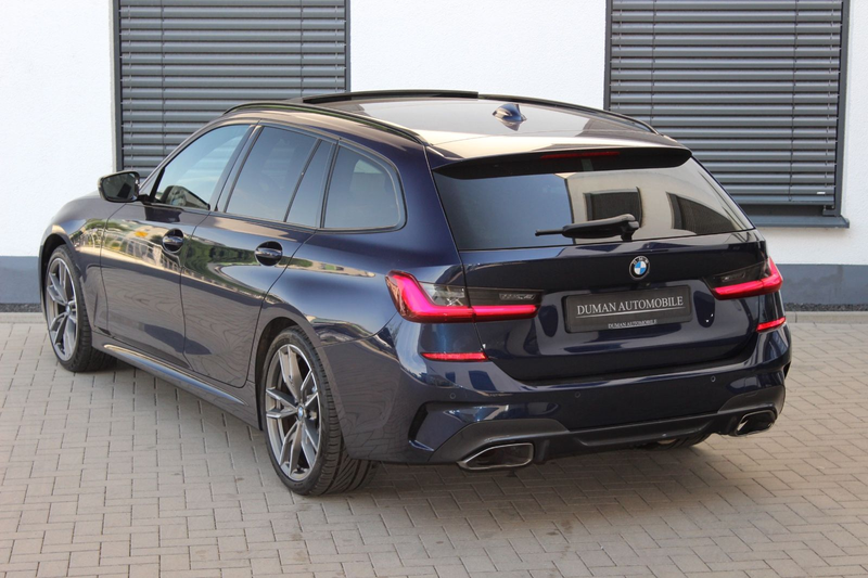 BMW 340 Touring xDrive **PANO S-SITZE AHK LASER** — photo 4