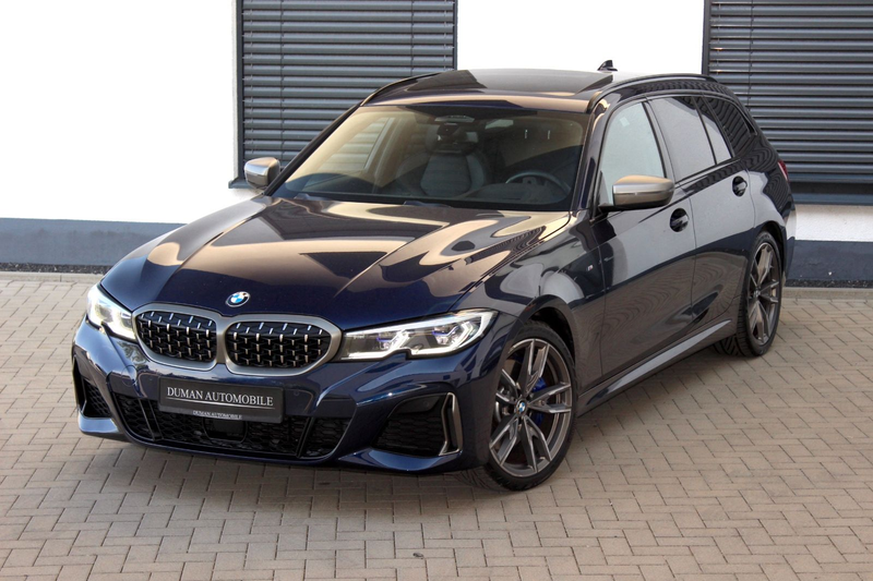 BMW 340 Touring xDrive **PANO S-SITZE AHK LASER**