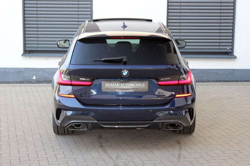 BMW 340 Touring xDrive **PANO S-SITZE AHK LASER** — photo 5