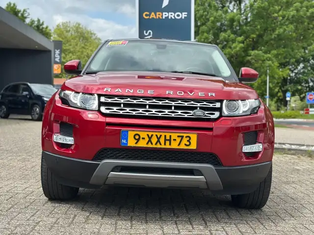 Land Rover Range Rover Evoque view 3